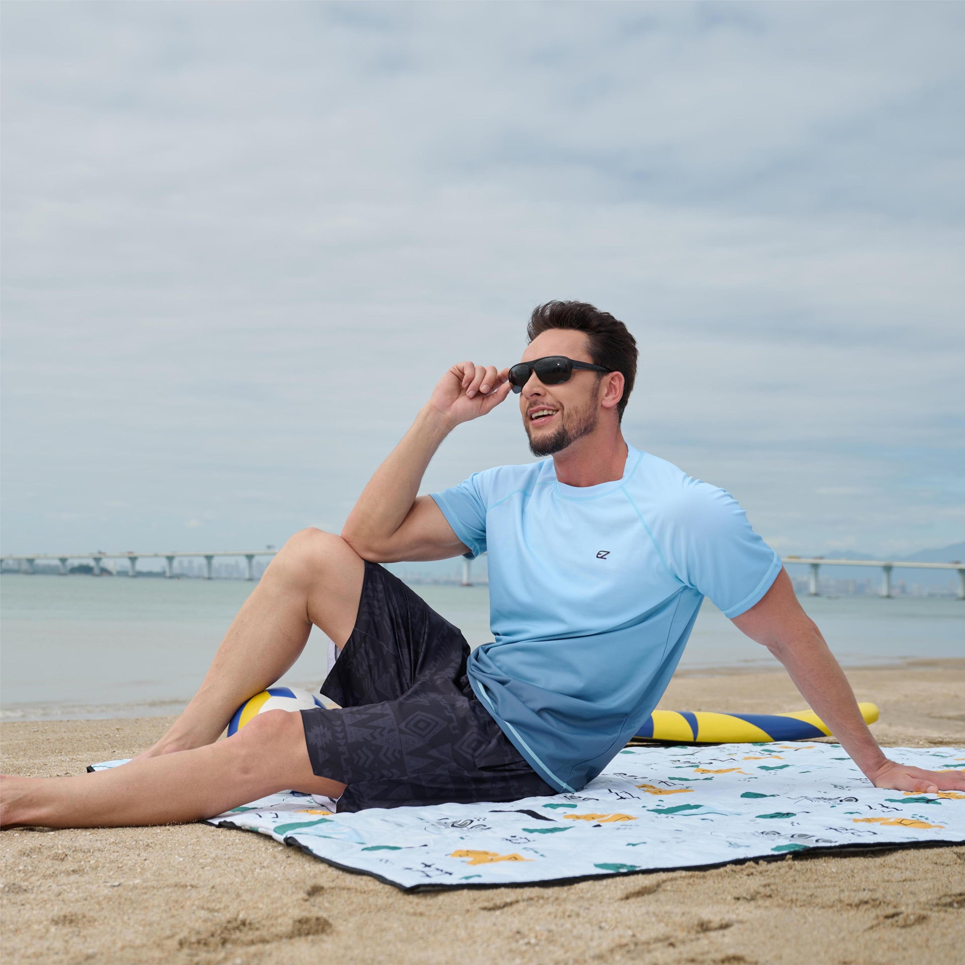 Swim Shirts vs Rash Guards: Which One Should You Choose?